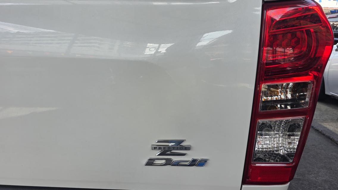 ISUZU D-MAX CAB4 HI-LANDER 1.9 Ddi #Z-prestige A/Tปี19แท้ ขาว เครื่องยนต์ ดีเซลทะเบียน 9กฆ6935กทม เลขใมล์ 127,349 km. รูปที่ 7