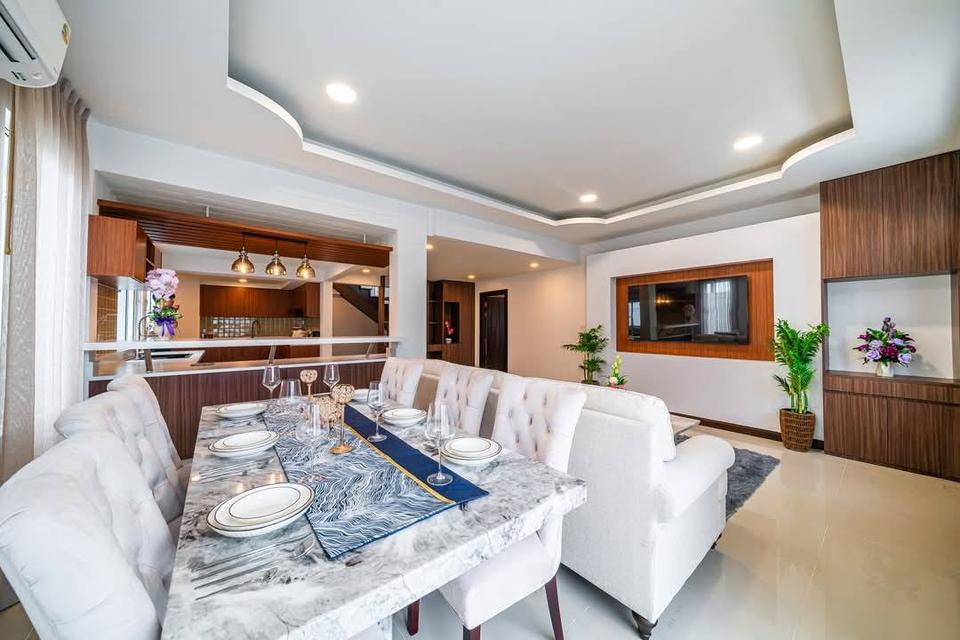 Selling Suksabai villa 16.9 million 12