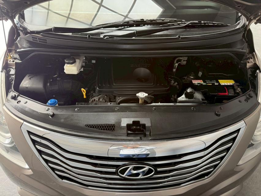 HYUNDAI GRAND STAREX, 2.5 VIP ปี2013 โฉม ปี10-18 สีน้ำตาล เกียร์ออโต้ เครื่องดีเซล 📍📍ไมล์แท้ 138,086 km.   ✅✅ ราคา 568,000 บาท ✅✅ ผ่อน 11,xxx 72  " รูปที่ 19