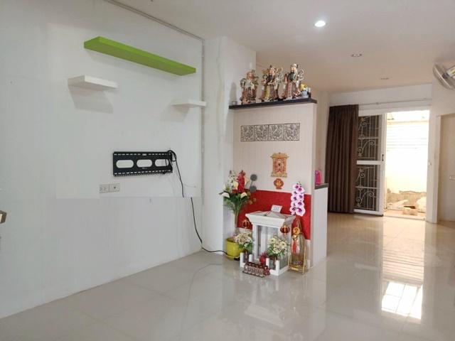 ให้เช่า ทาวน์โฮม 3 ชั้น 28ตรว. 300ตรม.3นอน 3น้ำ Big C เพชรเกษม108-118! ถูกที่สุดในโลก เฟอร์ครบ! 2