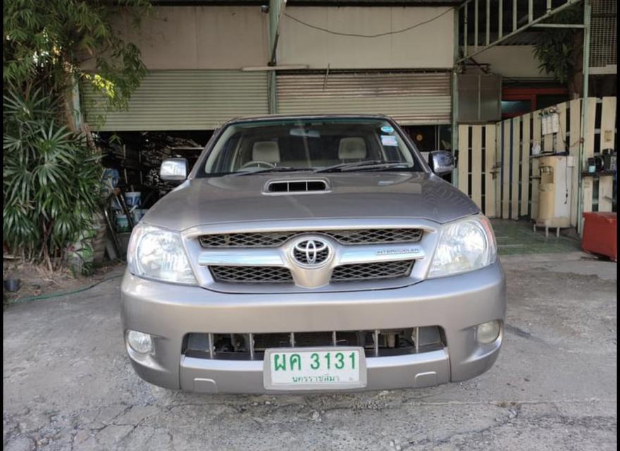 Toyota Hilux Vigo 2