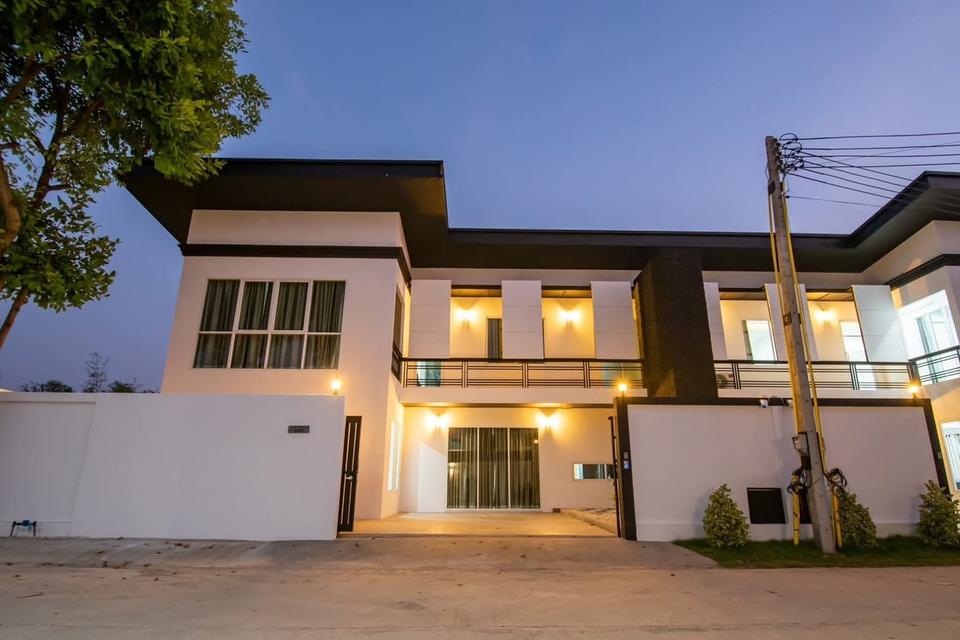 Selling new pool villa Hauyyai 10.5 million  8