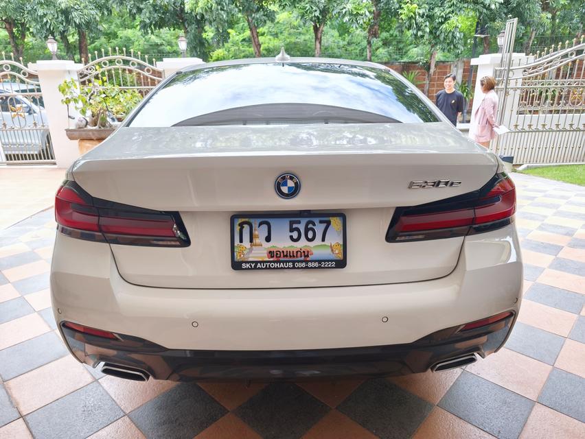 รหัสรถ KPV567 2022 BMW 530e Msprort 15