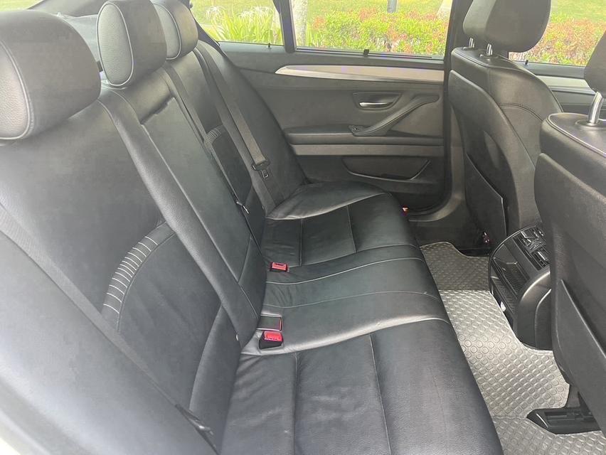 BMW 528i M Sport LCI F10 10