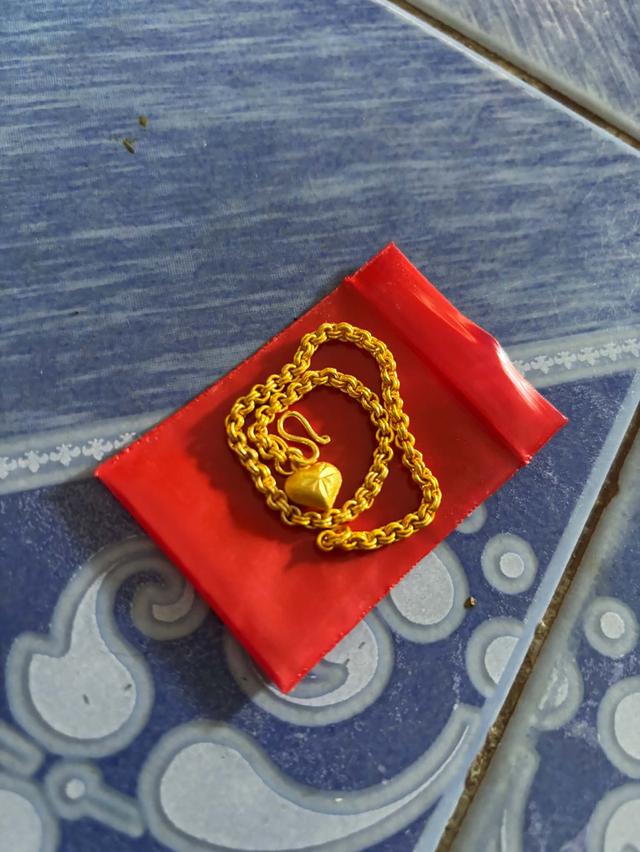 สร้อยทองข้อมือ ไม่ทราบ% มือ1   ขายในราคาร้อนเงิน