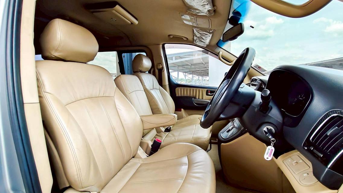 ขาย Hyundai H1 2.5Elite ปี16 13