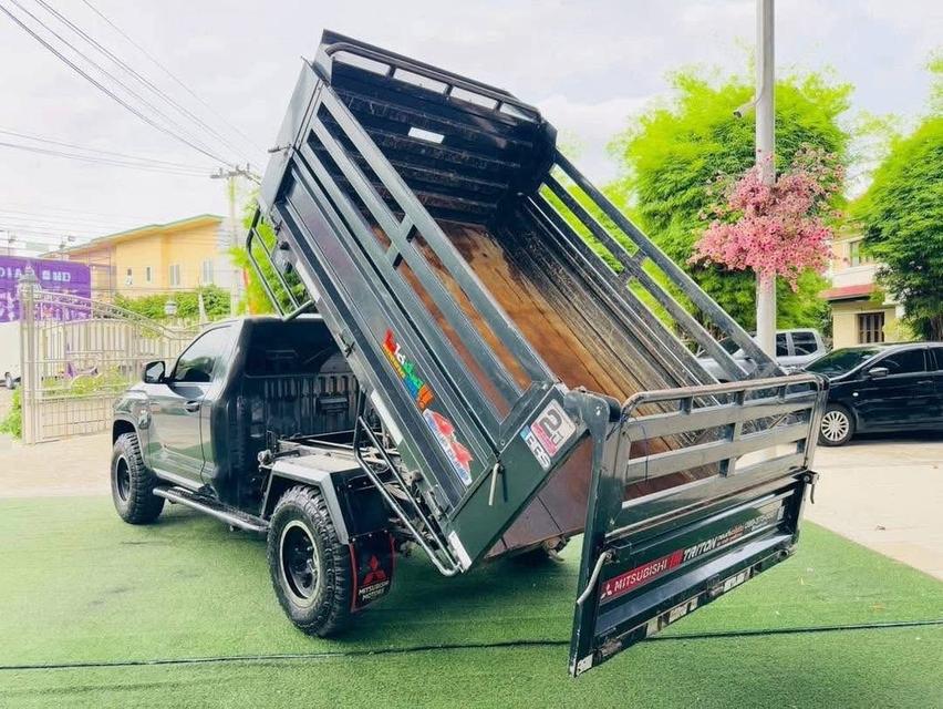 MITSU TRITON PRO 4WD ยกดั้ม 2.4cc. เกียร์ธรรมดา ปี2025 9