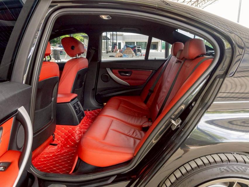 BMW 330e M Sport (โฉม F30 ) 2016 จด 2017 14