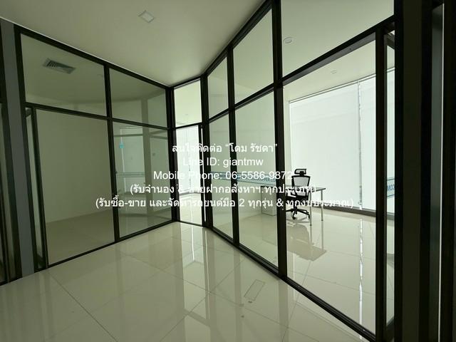 OFfice ให้เช่าอาคารสำนักงาน พร้อมลานแสดงแสดงสินค้าขนาดใหญ่ 2,250 ตร.ม. ติดถนนรัชดาภิเษก มีบันไดเลื่อน-ลิฟต์ และมีที่จอดร 4