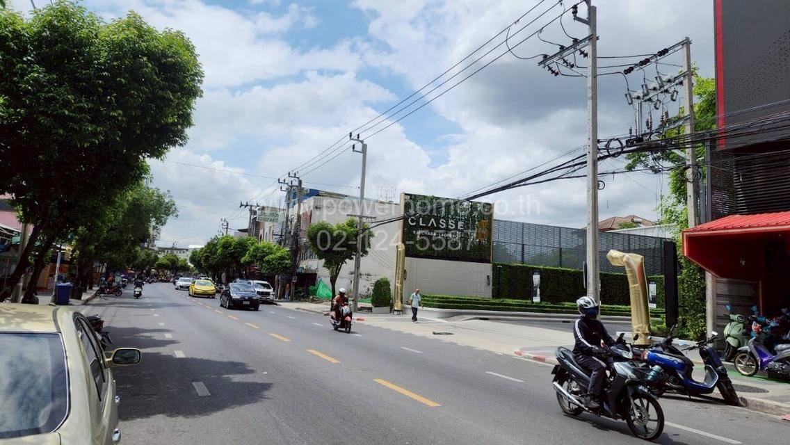 อาคารพาณิชย์ 4 ชั้น ซอย 28 โชคชัย 4 ถนนโชคชัย 4 – ลาดพร้าว แขวงลาดพร้าว เขตบางกะปิ กรุงเทพมหานคร 5