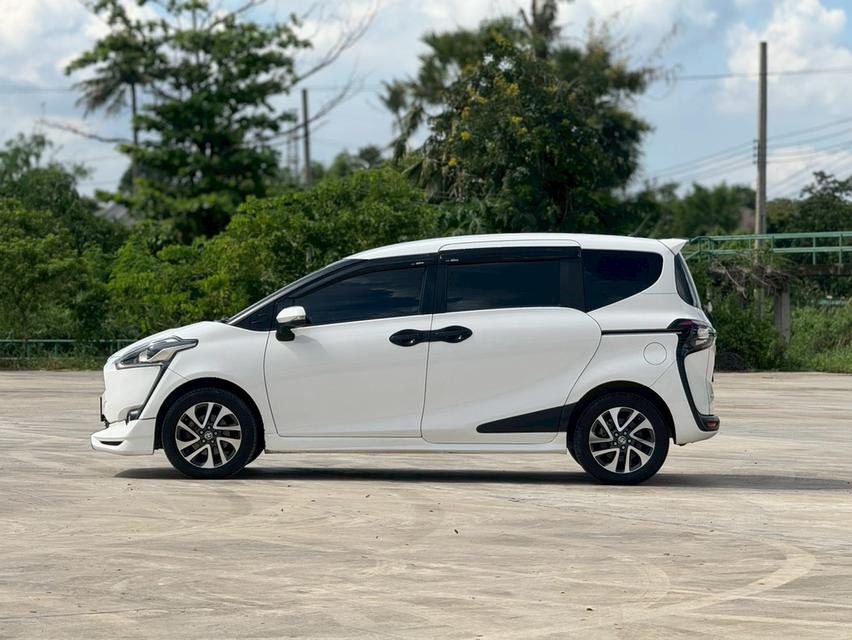 TOYOTA NEW SIENTA 1.5 V (MNC)  ปี 2019  8