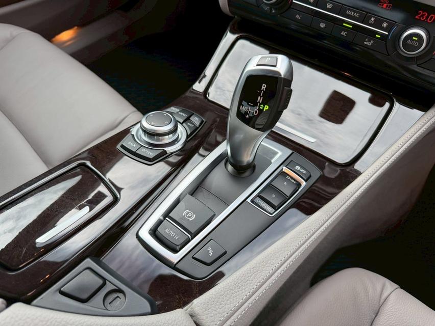 BMW 520D F10 ปี 2013 ดีเซล รูปที่ 12