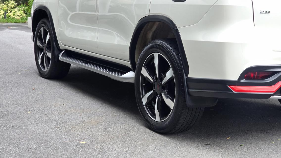 (แจ้งรหัสรถ WB36) Toyota Fortuner TRD 2.8 2wd ปี 2019 รูปที่ 9