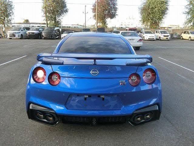 Nissan GT-R สีน้ำเงิน 5