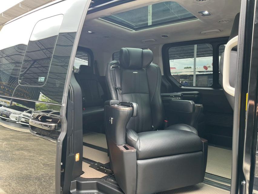 รถเข้าใหม่! Hyundai Staria 2.2 Premium ปี 2022 13