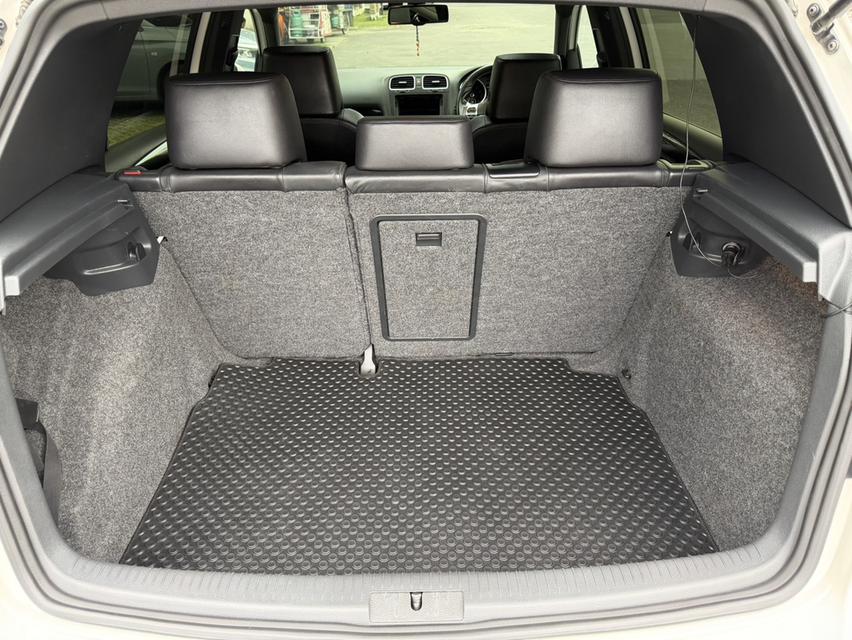 Volkswagen Golf GTI 5D (MK6) LCi ปี 2012 11