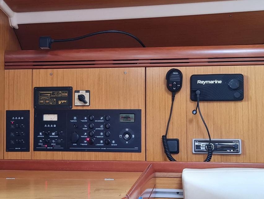 เรือใบ Jeanneau SUN ODYSSEY 42I PERFORMANCE 7