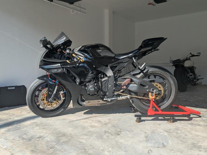 ขาย Yamaha YZF-R1 2019