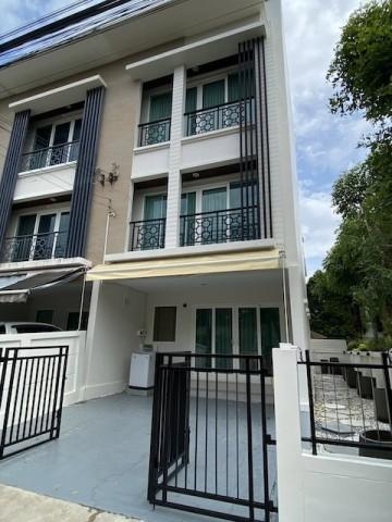 BH4321 ให้เช่าทาวน์โฮม 3 ชั้น บ้านกลางเมืองพระราม 9 มอเตอร์เวย์ หลังมุม ใกล้ทางด่วน 1
