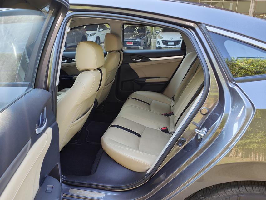 Honda civic 1.8 E AT ปี 2018 รูปที่ 11