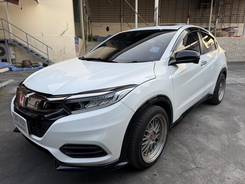 ปี 2019 HONDA HRV, 1.8 RS ตัวTopสุด สีขาวมุก เกียร์ออโต้ รูปที่ 3