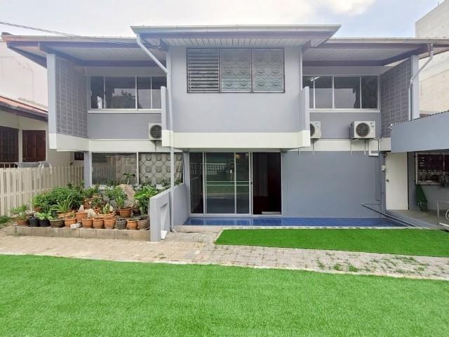 ้บ้านเดี่ยวหลังใหญ่100ตร.ว250ตรม.3นอน3น้ำ 1ทำงาน แอร์ใหม่4 เครื่องใกล้แอร์พอร์ตลิ้งค์และห้างTH nine พระราม9เช่า 65000บาท 1