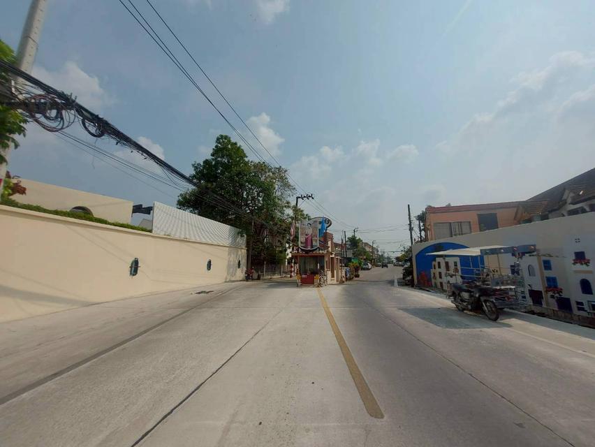 ขายบ้าน 2 ชั้น หมู่บ้านพูนสินธานี3 ซอยเคหะร่มเกล้า64 4