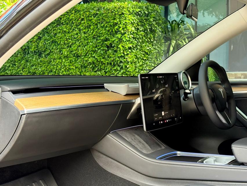 2024 TESLA MODEL Y PERFORMANCE รถมือเดียวออกป้ายแดง รถวิ่งน้อยเพียง 28,000 กม เข้าศูนย์ตลอด รถไม่มีอุบัติเหตุครับ รูปที่ 12