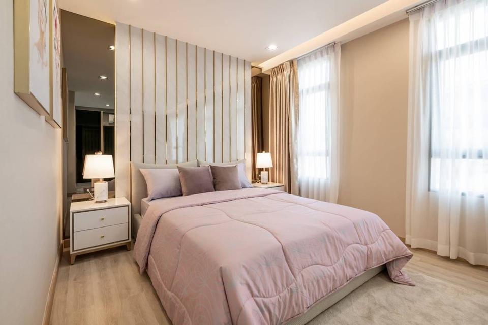 💰 ขายพร้อมผู้เช่า! 🏙️ โฮมออฟฟิศหรู 3.5 ชั้น Dimond Ville โชคชัย 4 (หลังมุม) 300 ตร.ม. Double Volume ✨ ราคา 16.8 ล้าน ฟรีโอน! 3