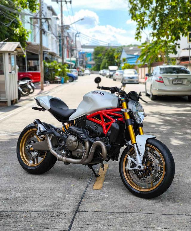 ขาย Ducati Monster 821 สีสวยมาก