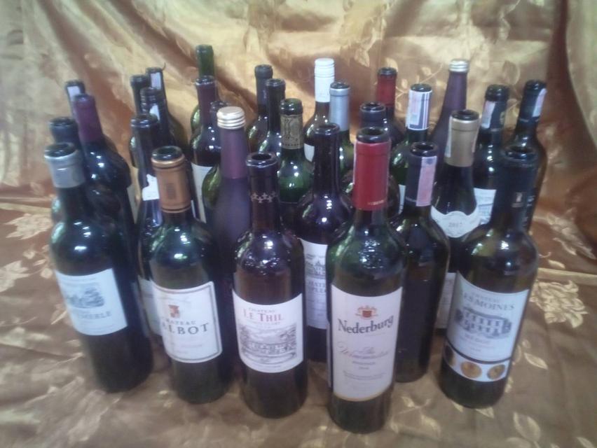 ขวดไวน์เก่า ใช้ตกแต่งร้าน+บ้าน 