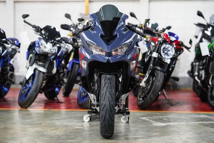 รีบขาย Kawasaki Ninja ZX-25R 2