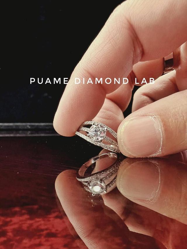 แหวนเพชรประดับด้วยเพชรแท้ธรรมชาติ น้ำงาม เปล่งประกายสะท้อนความมั่นใจในทุกโอกาสที่ปุอามี่ที่Diamond Lap Rama2 (095-8894732)