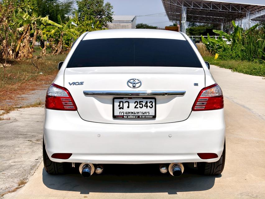TOYOTA Vios 1.5E M/T ปี 2010 💯  🚘 รถสีขาว [Super White] 💯 รถบ้าน มือเดียวป้ายแดง 💯 🕰 เลขไมล์ 207,xxx km.  รับซื้อขาย รถยนต์มือสอง  TEL 085337553 รูปที่ 3