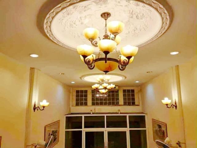 สนง.เขตจอมทอง 600 ม.ตลาดสดโอ๋เอ๋ 300 ม. รพ.บางปะกอก 9 ให้เช่าอาคารพาณิชย์ 3.5 ชั้น 2 นอน 2 น้ำ ตกแต่งสวยพร้อมเฟอร์ฯ 19 ต 3