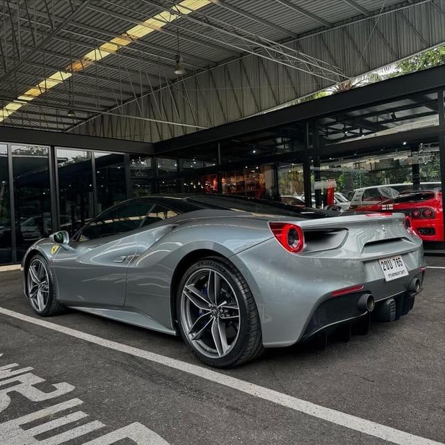 ส่งต่อรถ Ferrari 488 GTB ปี 2017 6