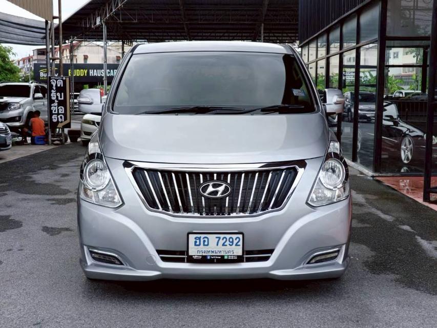 Hyundai H1 2.5Elite ปี18