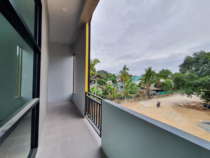 🏡บ้านแฝดสองชั้น บ้านใหม่แกะกล่อง นอกโครงการ ทำเลย่านเศรษฐกิจ เดินทางสะดวก เหมาะอยู่อาศัยหรือทำธุรกิจ พร้อมให้คุณเป็นเจ้าของ รีบจับจองก่อนพลาด! 10