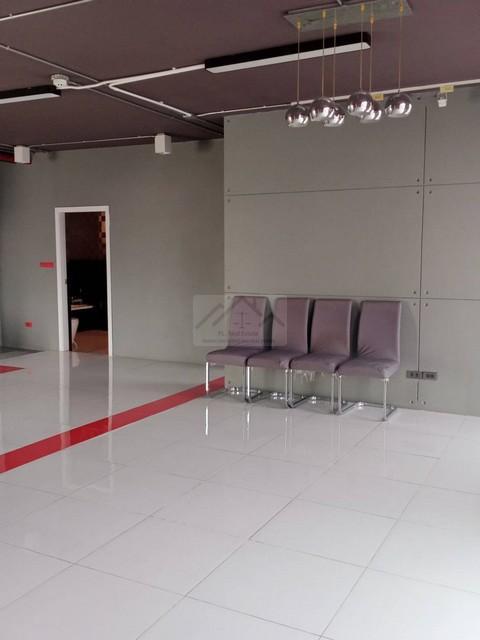 ให้เช่าสำนักงาน 83 ตรม. ตึก APAI LoFT ซอยเอกมัย 22 เดินทางสะดวก ใกล้ BTS เอกมัย 4