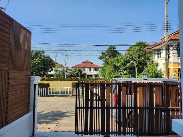 P544 ให้เช่าบ้านแฝด 2 ชั้น โครงการ บ้านศิรินเทพ ลาดพร้าว 101 Baan Sirinthep ตกแต่งสวยเฟอร์นิเจอร์ครบพร้อมอยู่ 18