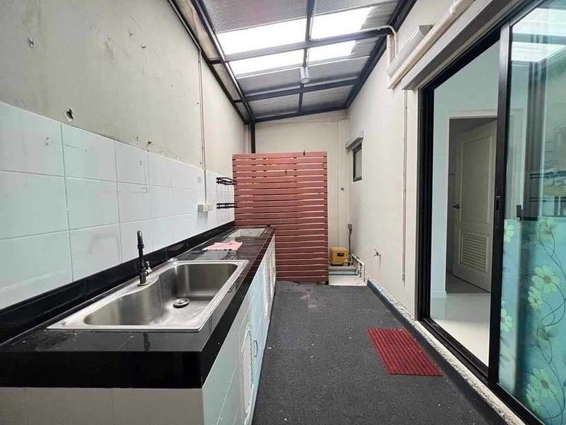 ด่วนขายขาดทุน ทาวน์โฮม QPrime หลังมุม 3 ชั้น ใจกลางเมือง สุขุมวิท 77 ราคาดีที่สุด 6