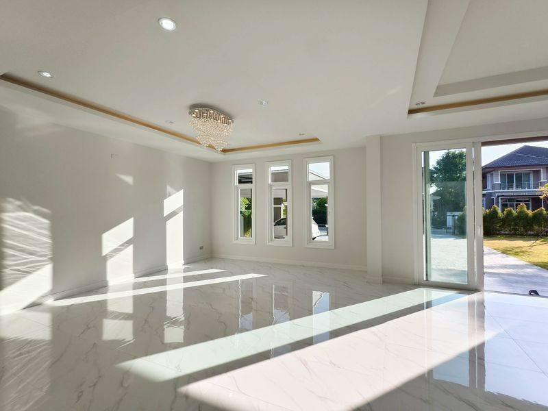 🏰 คฤหาสน์หลังใหญ่ 512 ตรม. ที่ดิน 264 ตรว. 7 นอน 8 น้ำ จอดรถ 5 คัน 22.9 ลบ. ฟรีโอน! 🔑 12