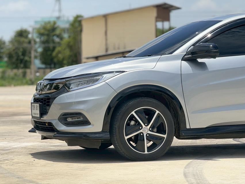 HONDA HRV 1.8  RS TOP SUNROOF (mnc)ปี 20 สีเทา  ออโต้  สวยหรูสปอร์ตน่าขับมากๆ 6
