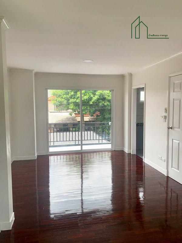 บ้านเดี่ยว 2 ชั้น 51 ตรว. รีโนเวทใหม่ พร้อมเข้าอยู่ หมู่บ้านเนเบอร์โฮม ถนนสุขาภิบาล 5 11