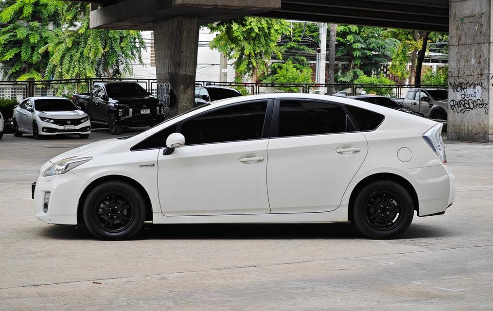 Toyota Prius 1.8 Hybrid AT ปี 2011 3