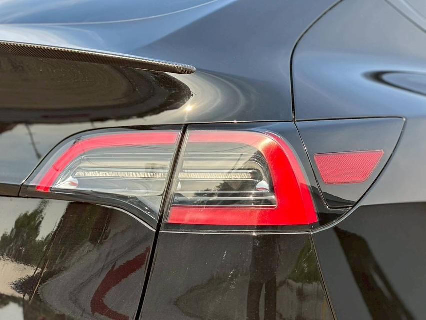 Tesla Model Y Performance ปี 2023 รูปที่ 6