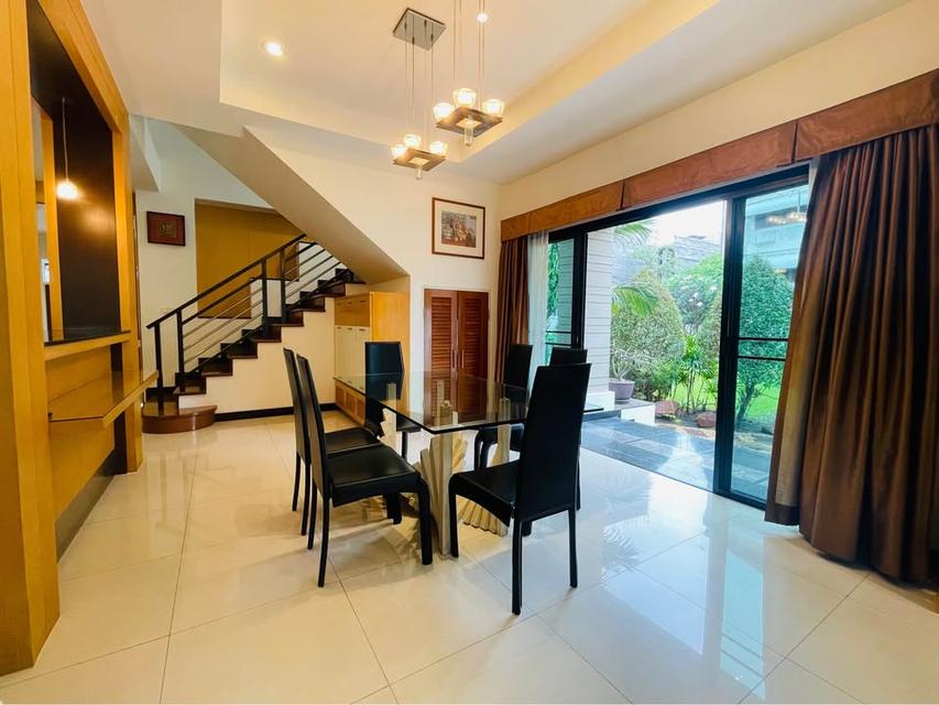 ให้เช่าบ้านเดี่ยว 3 ชั้น หลังใหญ่  ซ.รัชดา 32 พร้อมเข้าอยู่ สิ้น พ.ค. 17