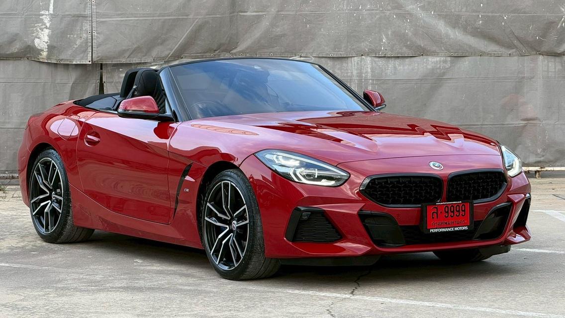 BMW Z4 sDrive30i M Sport ปี2022 สีแดง