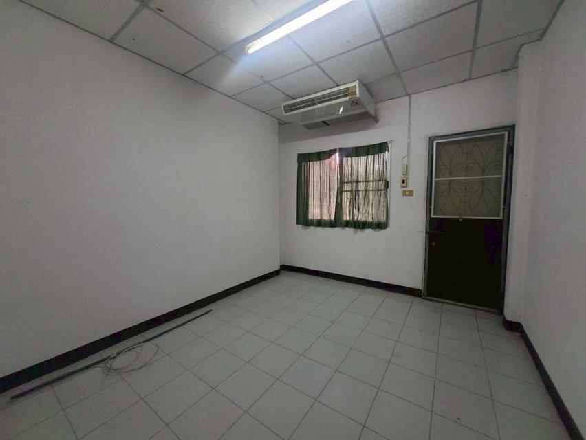 ขายบ้าน 2 ชั้น หมู่บ้านเจริญลาภ5 คลอง8 ธัญบุรี 12