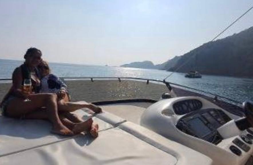 YACHT SUNSEEKER 52 Feet FLYBRIDGE 4